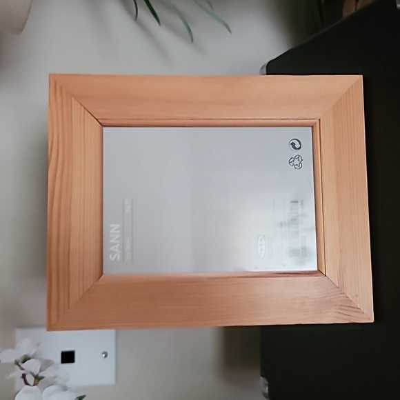 Bundle of Picture Frames - Picture 5 of 7